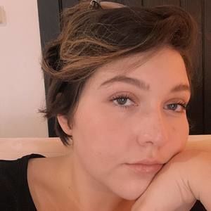 Meet your Posher, Maddie